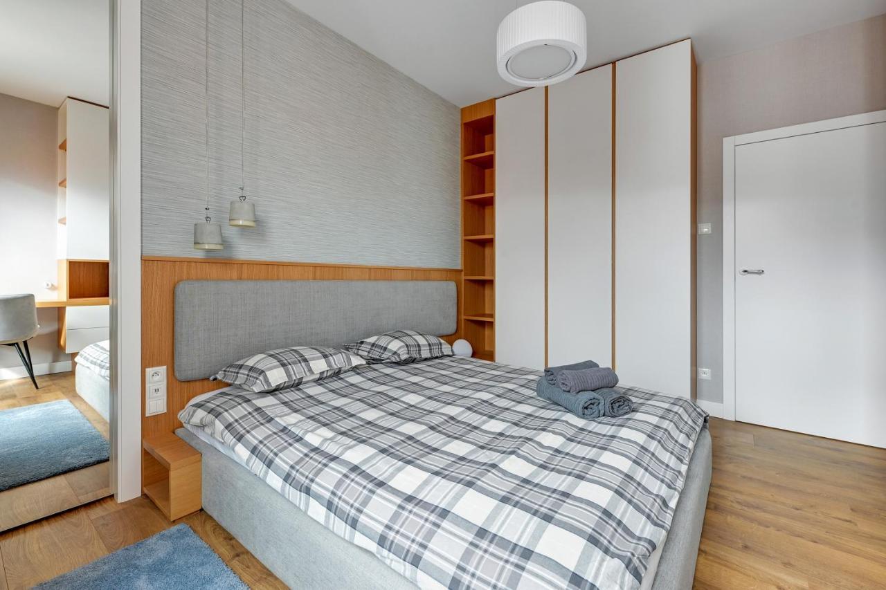 Premium Family & Business Old Town Riverside Apartment With Parking Danzig Exterior foto